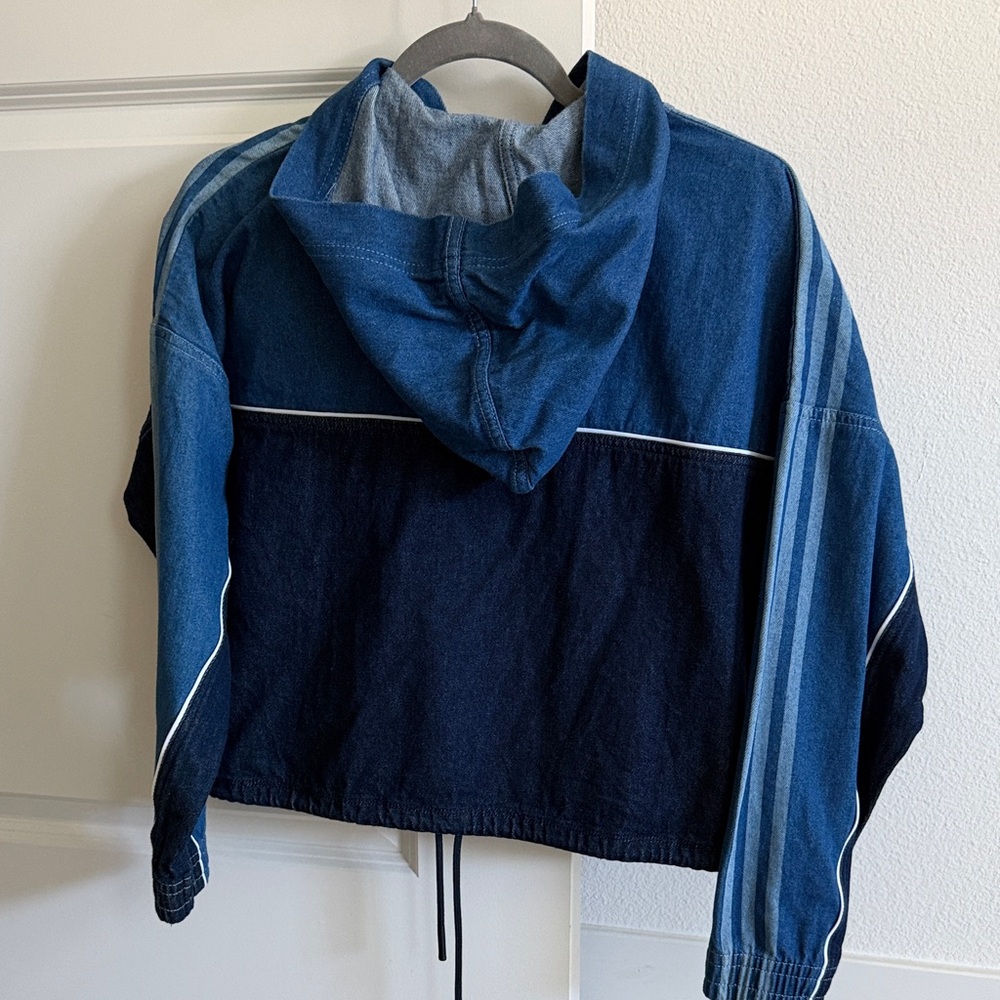 adidas Denim Hooded Pullover Jacket with matching size S matching shorts - Picture 5 of 10